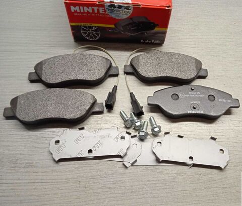 Pi&egrave;ces et &eacute;quipements Voiture Pi&egrave;ces et &eacute;quipements Voiture  occasion Laudun-l'Ardoise 30290