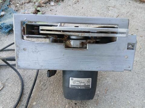Scie circulaire Sterling STC 50 €  830 W 15 Courtenay (45)