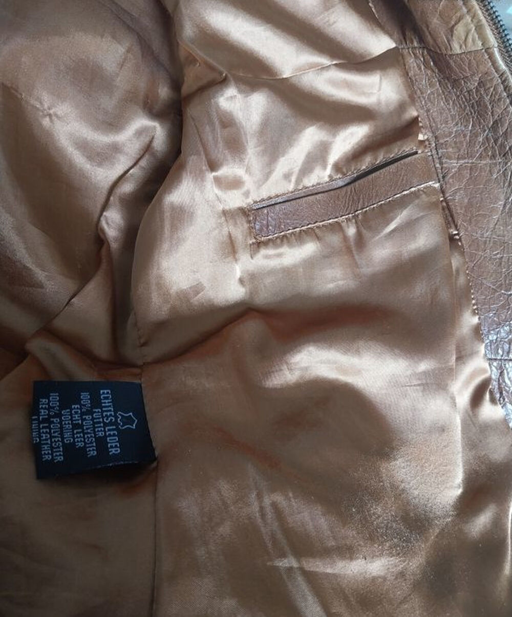 Veste en cuir marron de la marque Image Vêtements