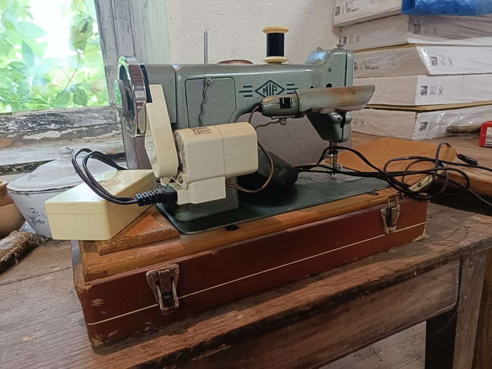 machine &agrave; coudre MIP Bricolage