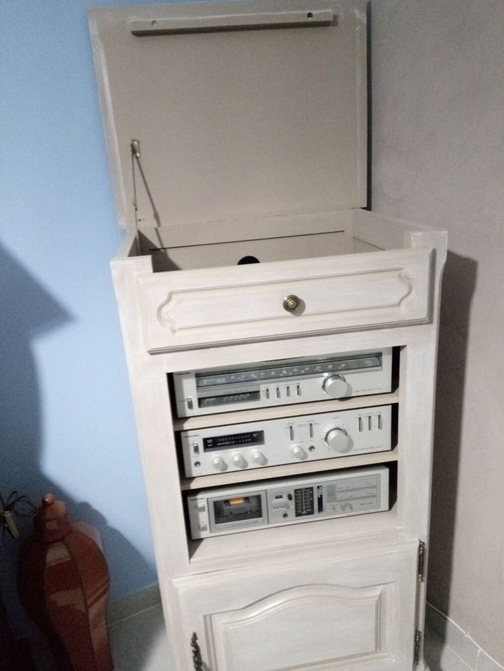 Meuble + cha&icirc;ne hi-fi Meubles