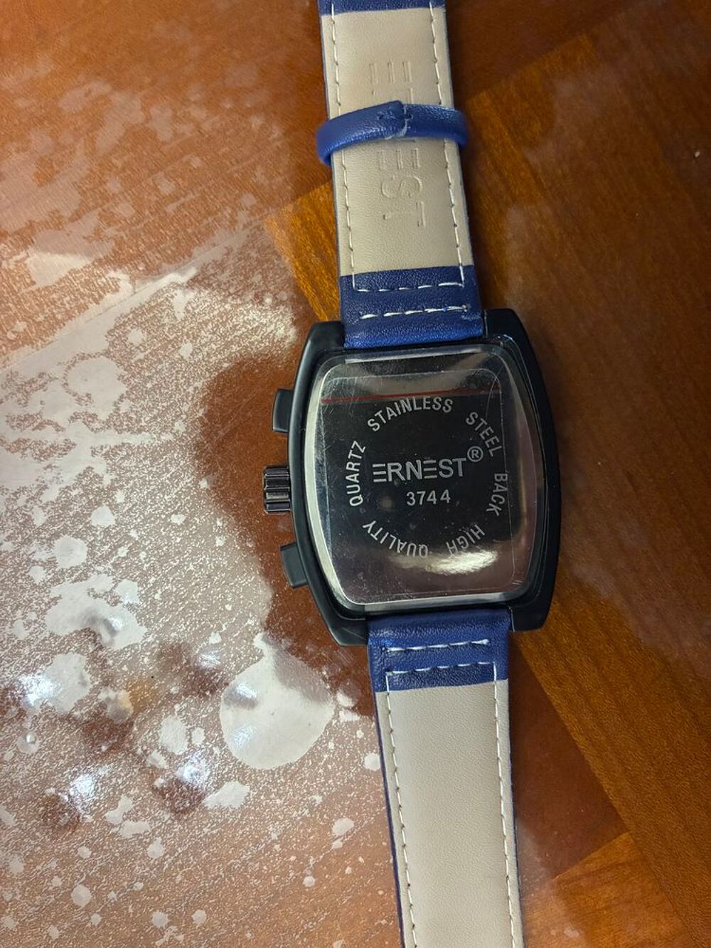 Montre Ernest Bijoux et montres