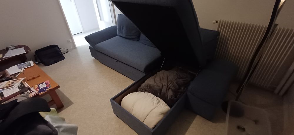 Canap&eacute; convertible bleu Meubles