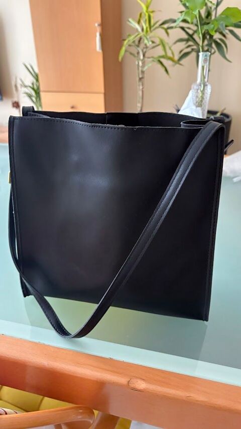 SAC A MAIN Beauchamp (95)