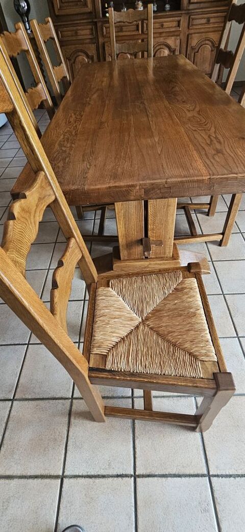 table avec 6 chaises 800 Le Havre (76)