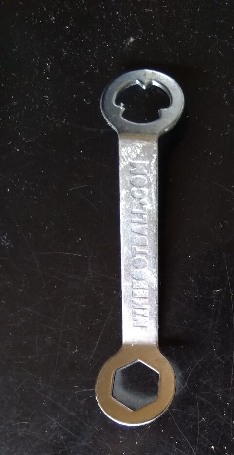 cl� crampon 4 Beauchamp (95)