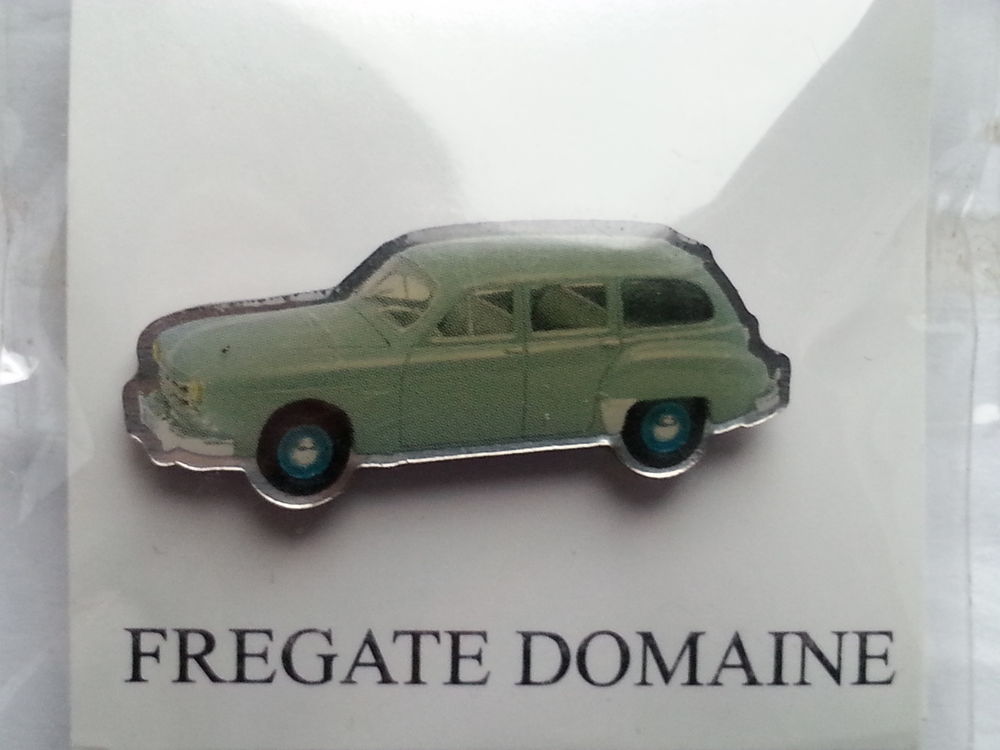 Pin's RENAULT - N&deg; 372
