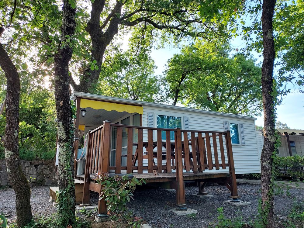  Sud Ardèche, mobilhome 4 personnes dans camping 4* Rhône-Alpes, Les Vans (07140)