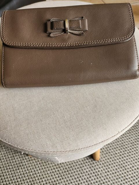 Portefeuille femme cuir Lancaster 35 Caromb (84)