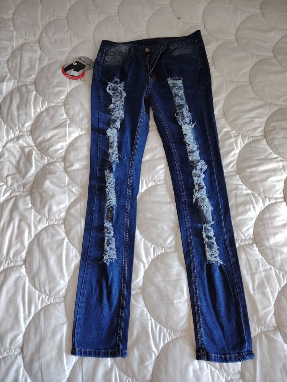 JEANS POUR FILLE NEUF Vêtements