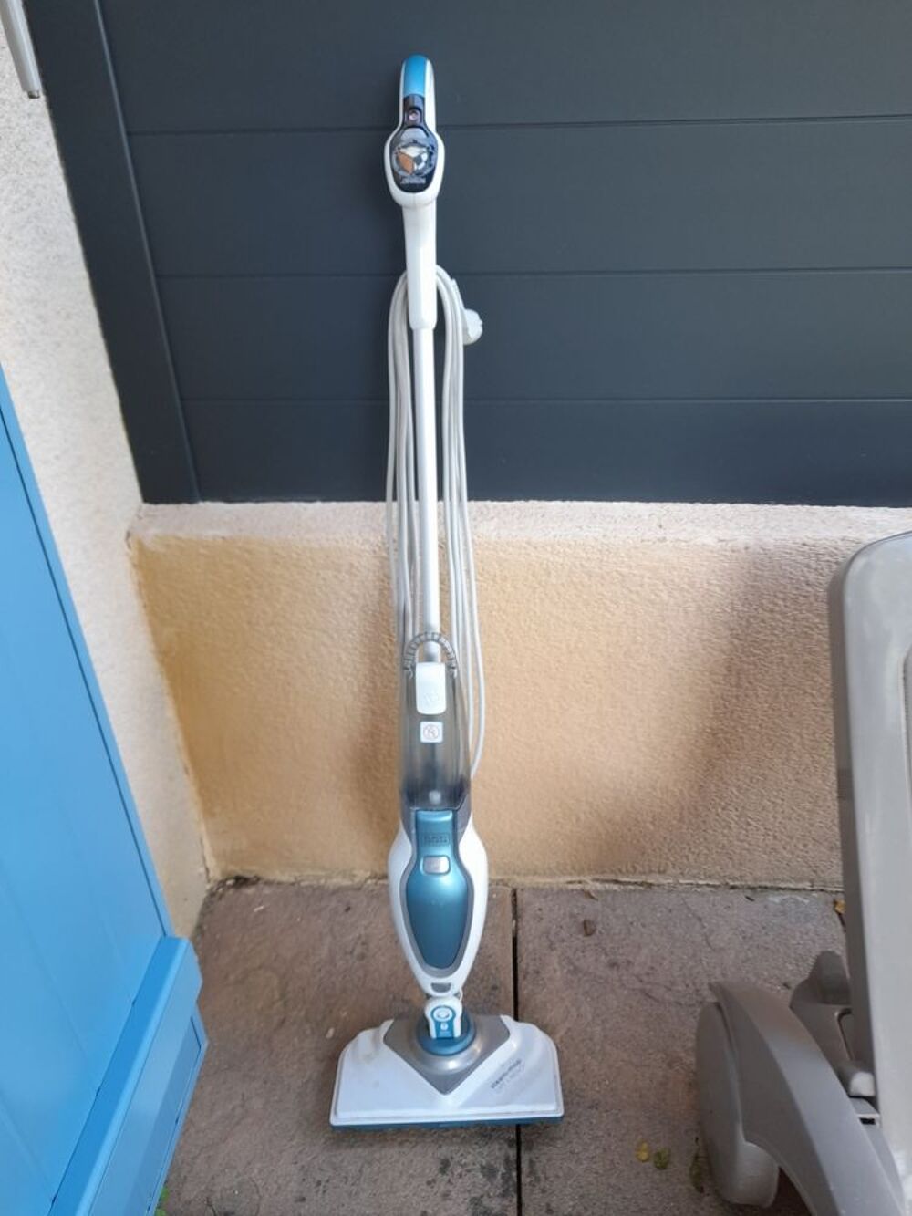 Balai Vapeur BLACK ET DECKER.
Electroménager