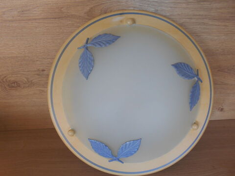 plafonnier jaune et bleu  5 Danizy (02)