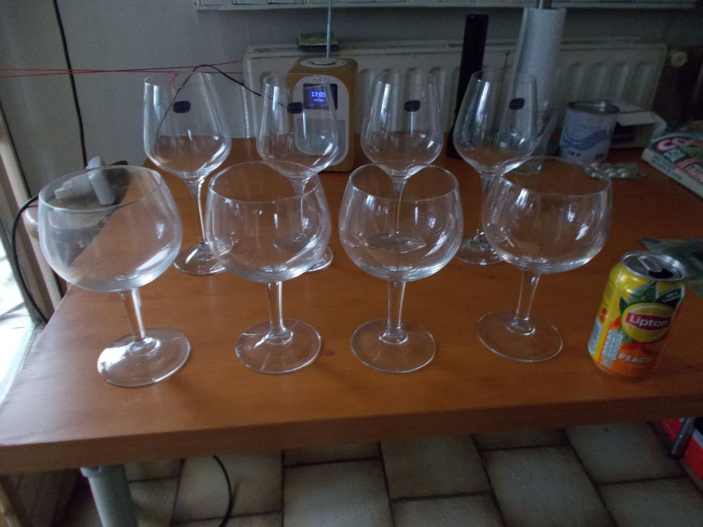 GRAND VERRE A VIN Décoration