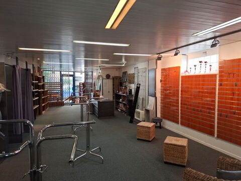 MURS COMMERCIAUX LIBRES VENCE CENTRE 262500 06140 Vence