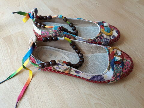 Chaussures en toile - multicolores - T 38 10 Livry-Gargan (93)