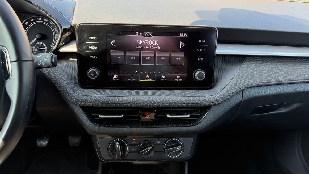 Fabia 1.0 TSI 95 ch BVM5 Ambition 2023 occasion 40100 Dax