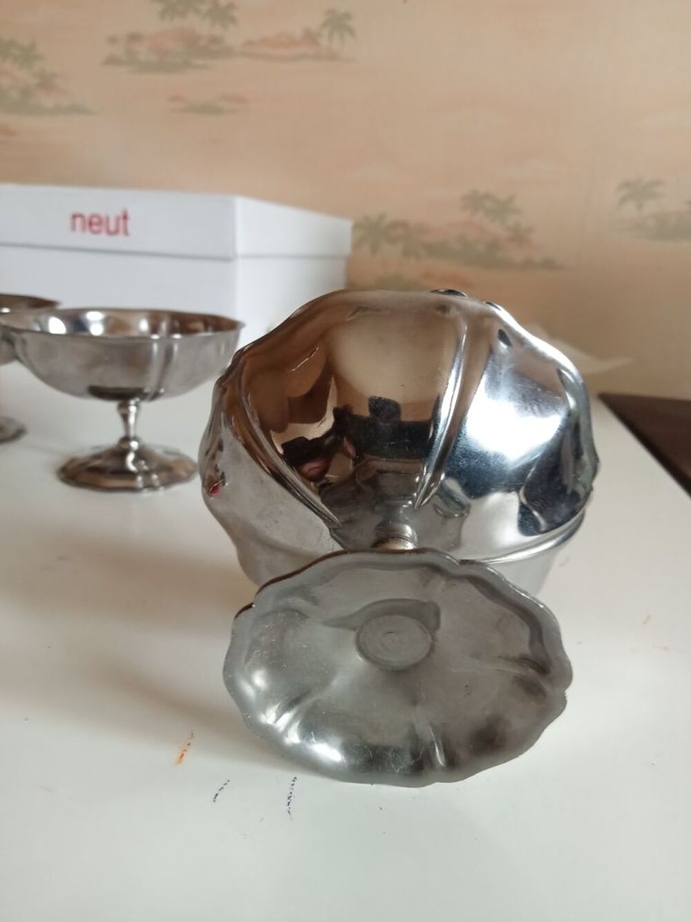 Pr&eacute;sentoir de table avec coupelles &agrave; glace inox vintage Cuisine