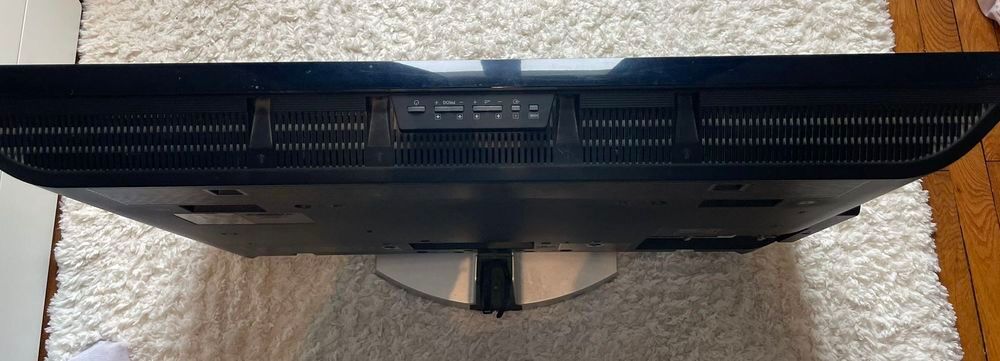 Sony Bravia 42'\' TV Photos/Video/TV