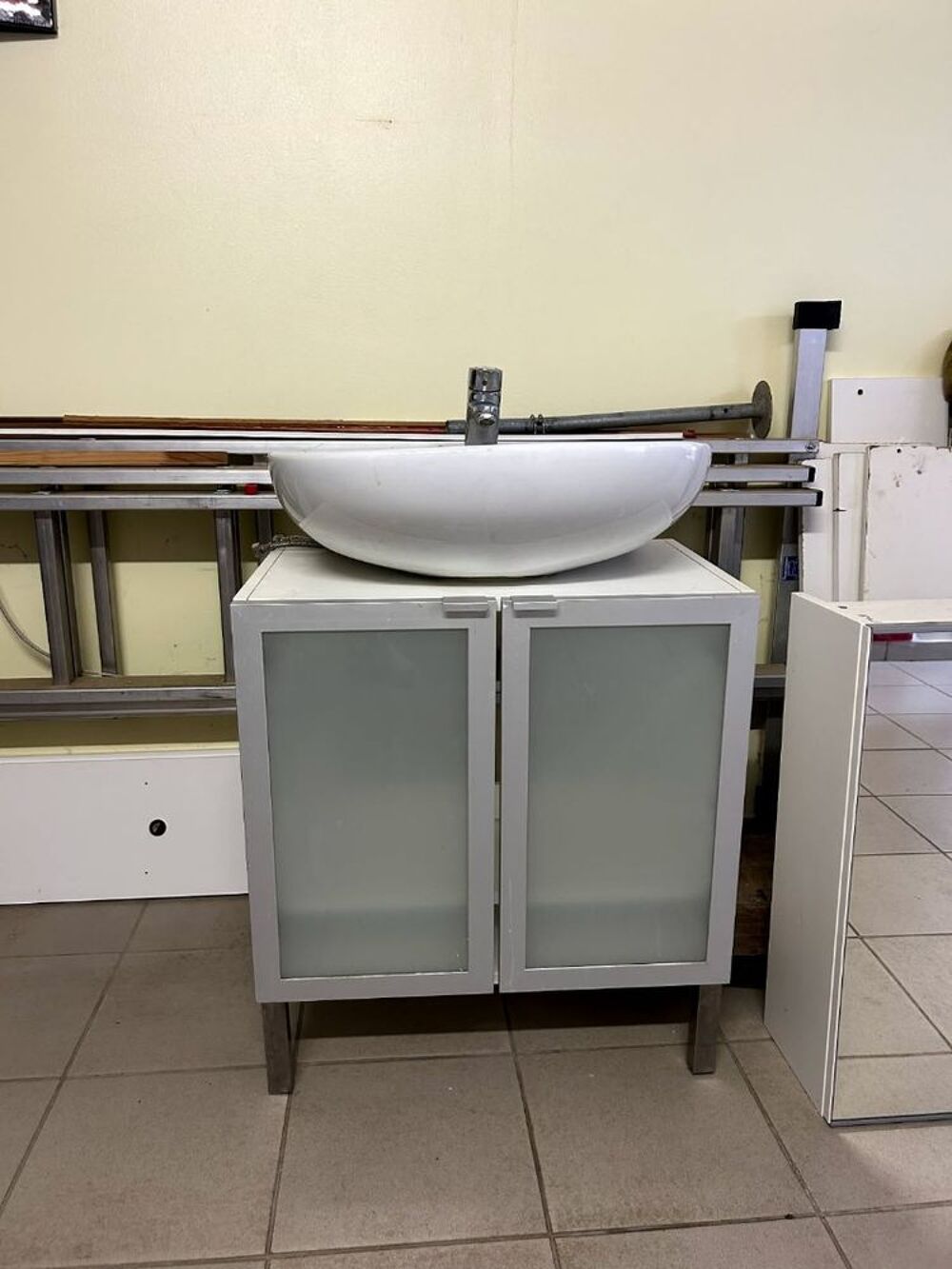 Meuble de salle de bains et armoire de toilette Meubles