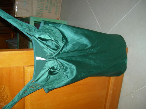 NUISETTE BARBARA TBE 15 Agde (34)