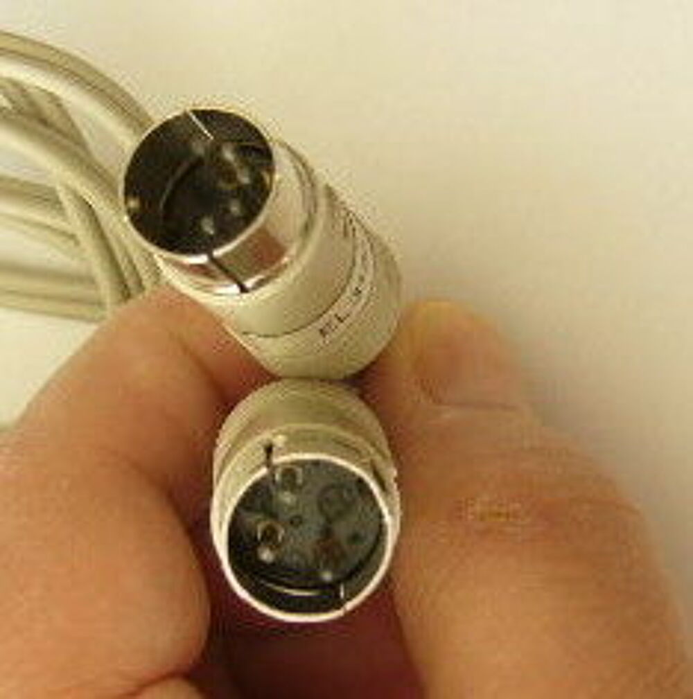 cable audio fiche 3-5 broches EL3768A/10 Photos/Video/TV