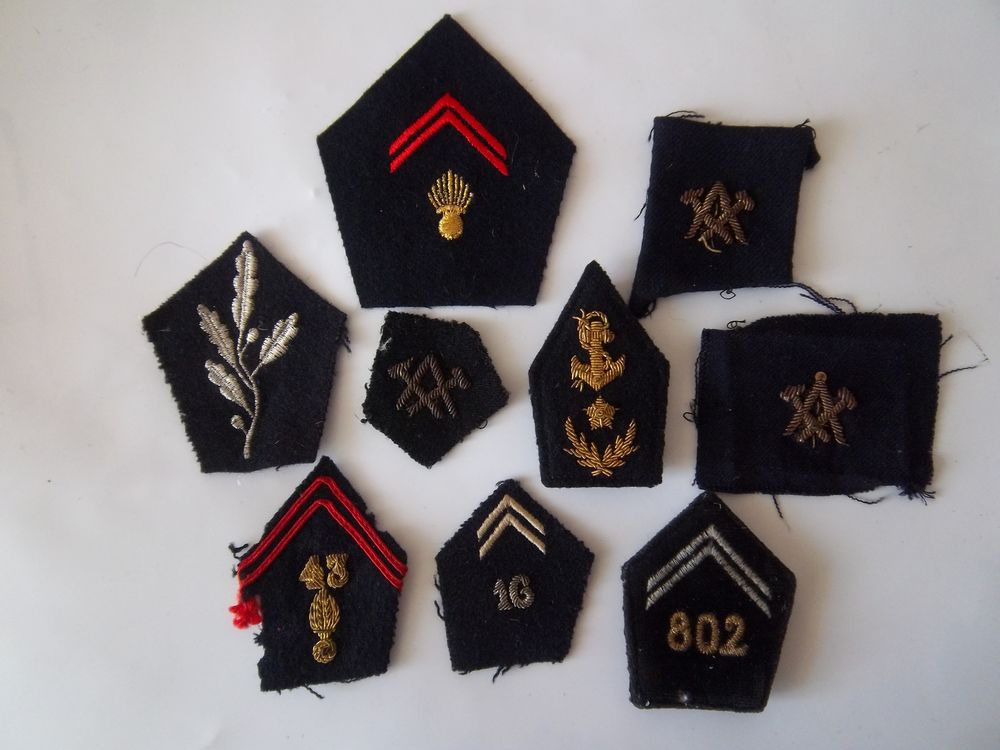 lot militaire pattes de col 