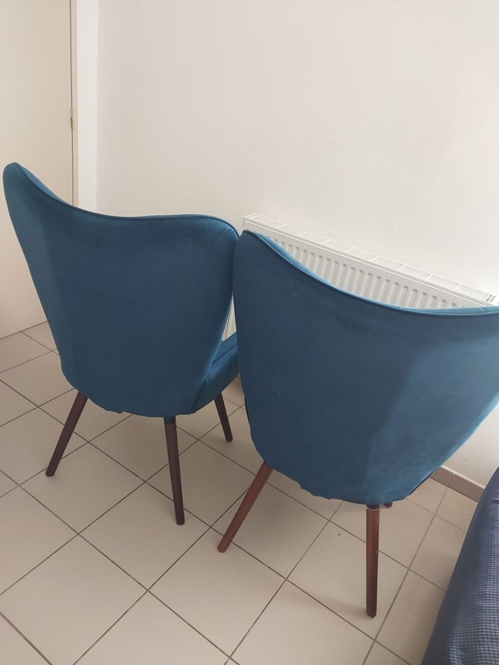 Deux fauteuils en velours Consoles et jeux vidéos
