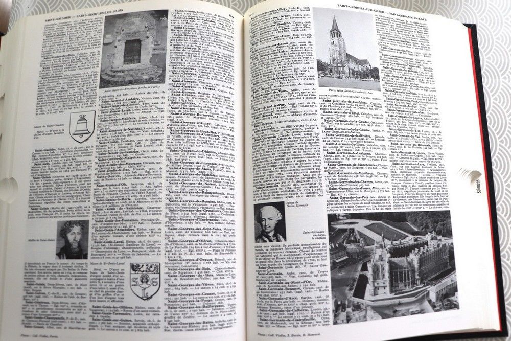 Dictionnaires encyclop&eacute;diques QUILLET ann&eacute;e 1977 Livres et BD
