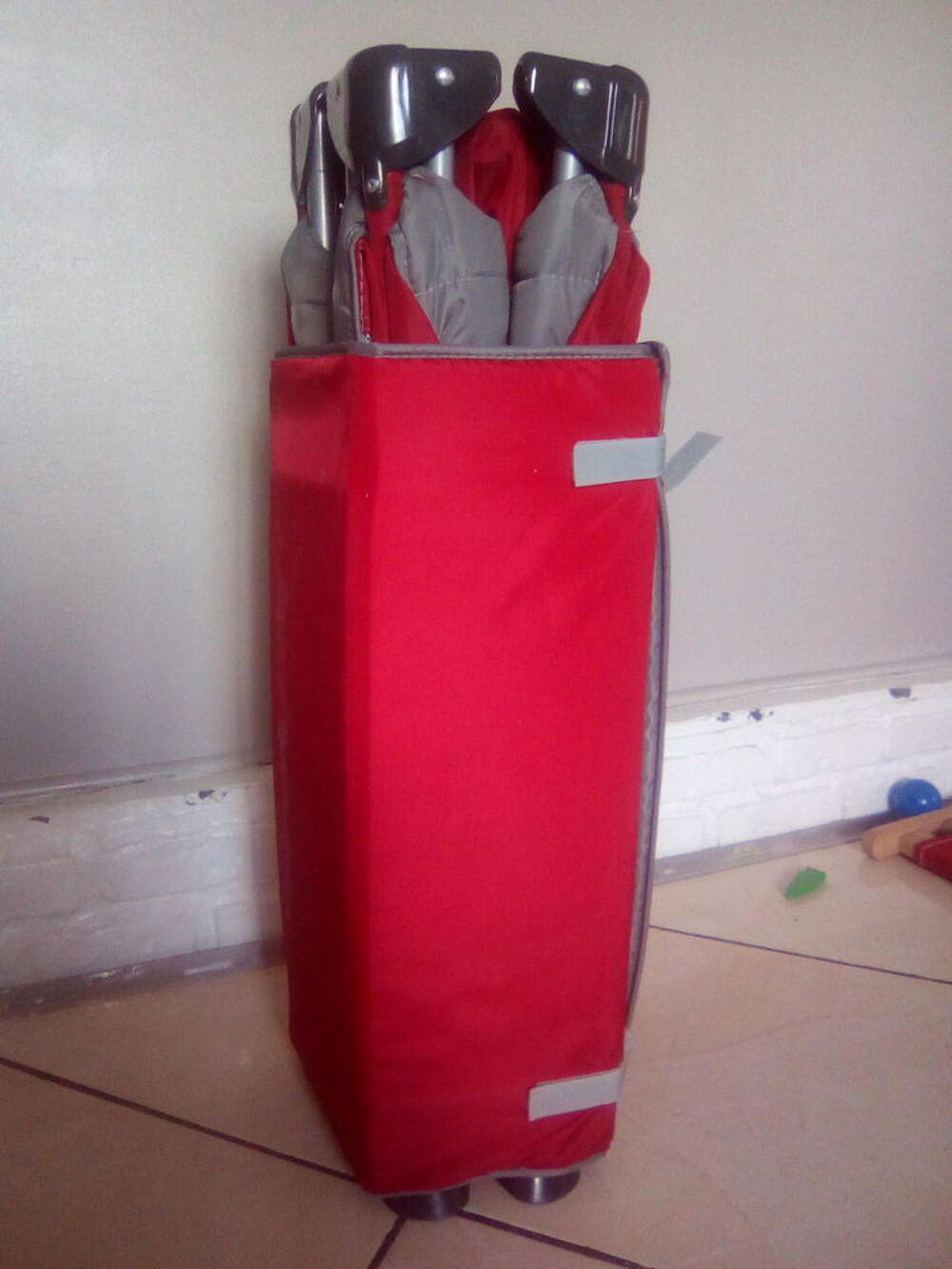 Lit parapluie b&eacute;b&eacute; Pu�riculture