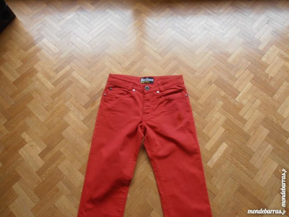 Pantalon Bizzbee rouge (68) Vêtements