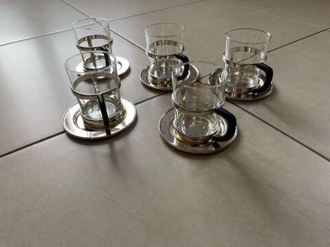 Service de mugs en verre Milly-la-Forêt (91)