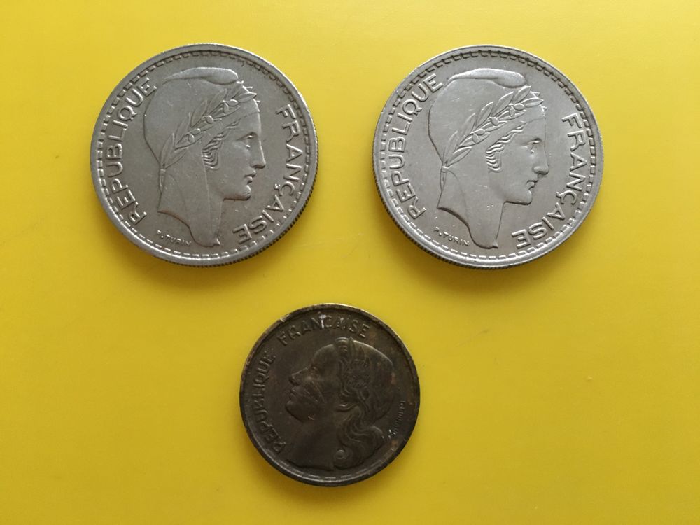 Lot d'anciennes pi&egrave;ces de monnaie de 10 Francs... 