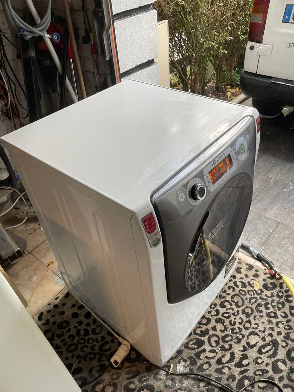 lave-linge s&eacute;chante. Marque Ariston 10/7 kg s&eacute;chant livraiso Electroménager