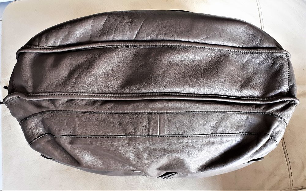 Grand sac a main a epaul marque ARITZA BROSS Maroquinerie