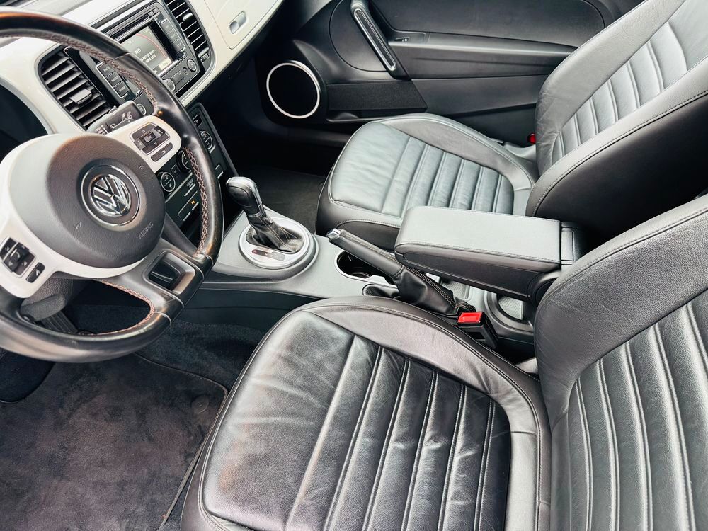 COCCINELLE II Coccinelle Cabriolet 1.4 TSI 160 Vintage DSG7 2012 occasion 95150 Taverny