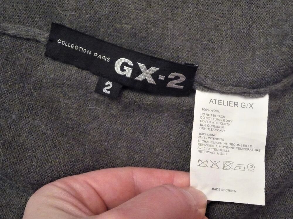 Gilet Gris Anthracite &agrave; Manches Longues- Taille 2 Vêtements