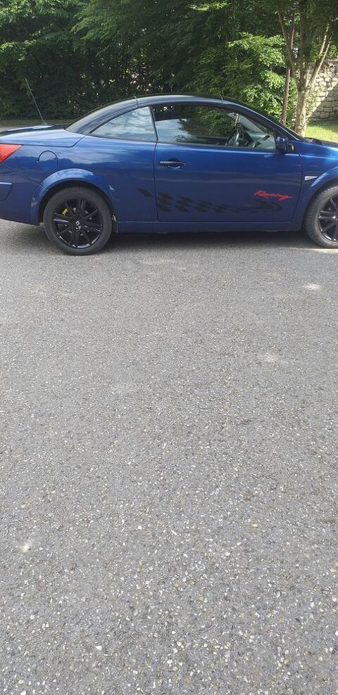 Renault M&eacute;gane II CC M&eacute;gane CC 1.9 dCi 120 Confort Authentique 2003 occasion Blaincourt-l&egrave;s-Pr&eacute;cy 60460