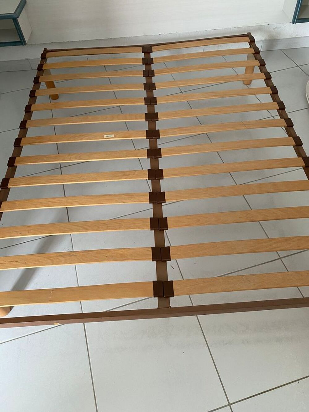 un matelas deux places en 140x190 Meubles