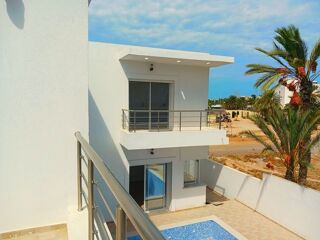  Maison � vendre 4 pi�ces 210 m� Midoun djerba