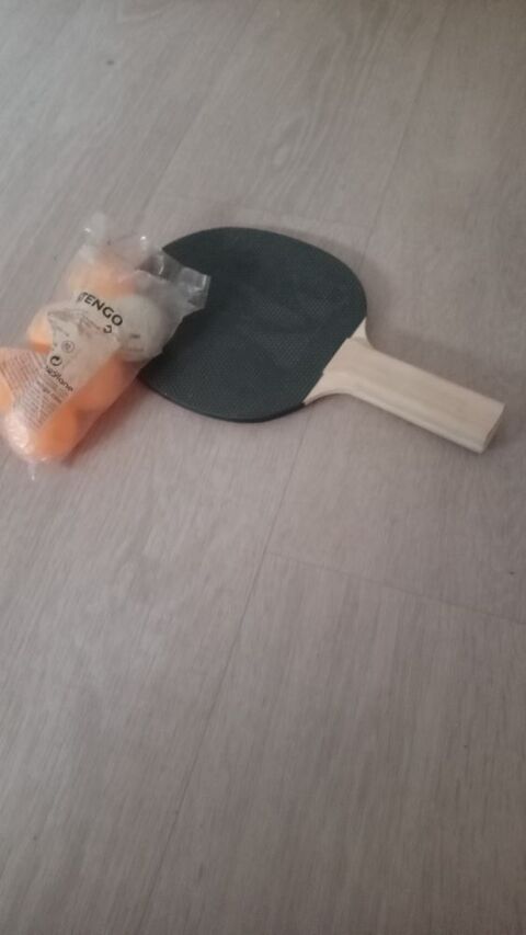 Raquette tennis de table  protouche +lot balles 5 Commentry (03)