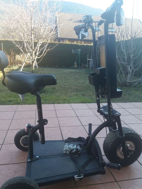 TROTTINETTE/SCOOTER ELECTRIQUE 3 ROUES HAPPY SCCOT 700 Albertville (73)