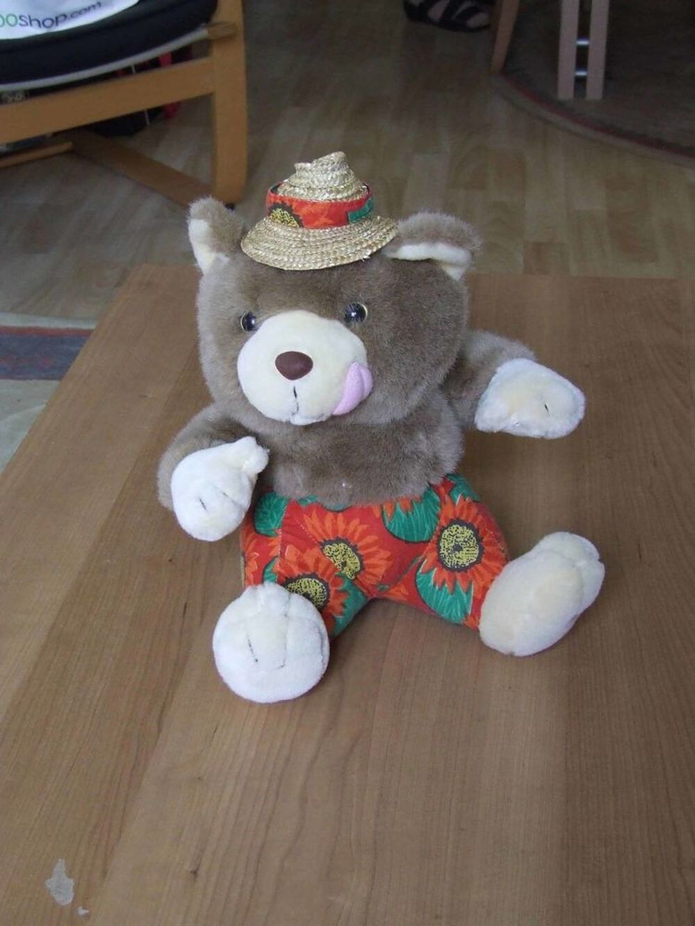 Peluche, Nounours avec son chapeau, Norme CE, TBE Jeux / jouets