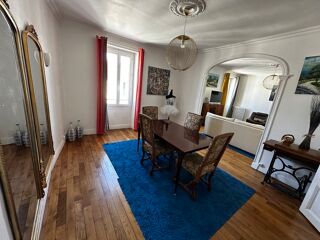  Appartement à louer 5 pièces 140 m²