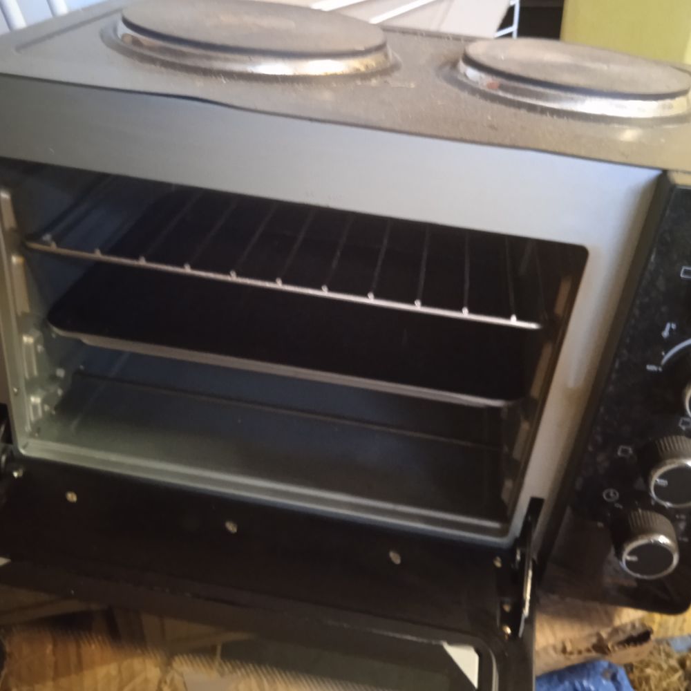 Mini four marque FAR double plaque de cuisson combin&eacute; Electroménager