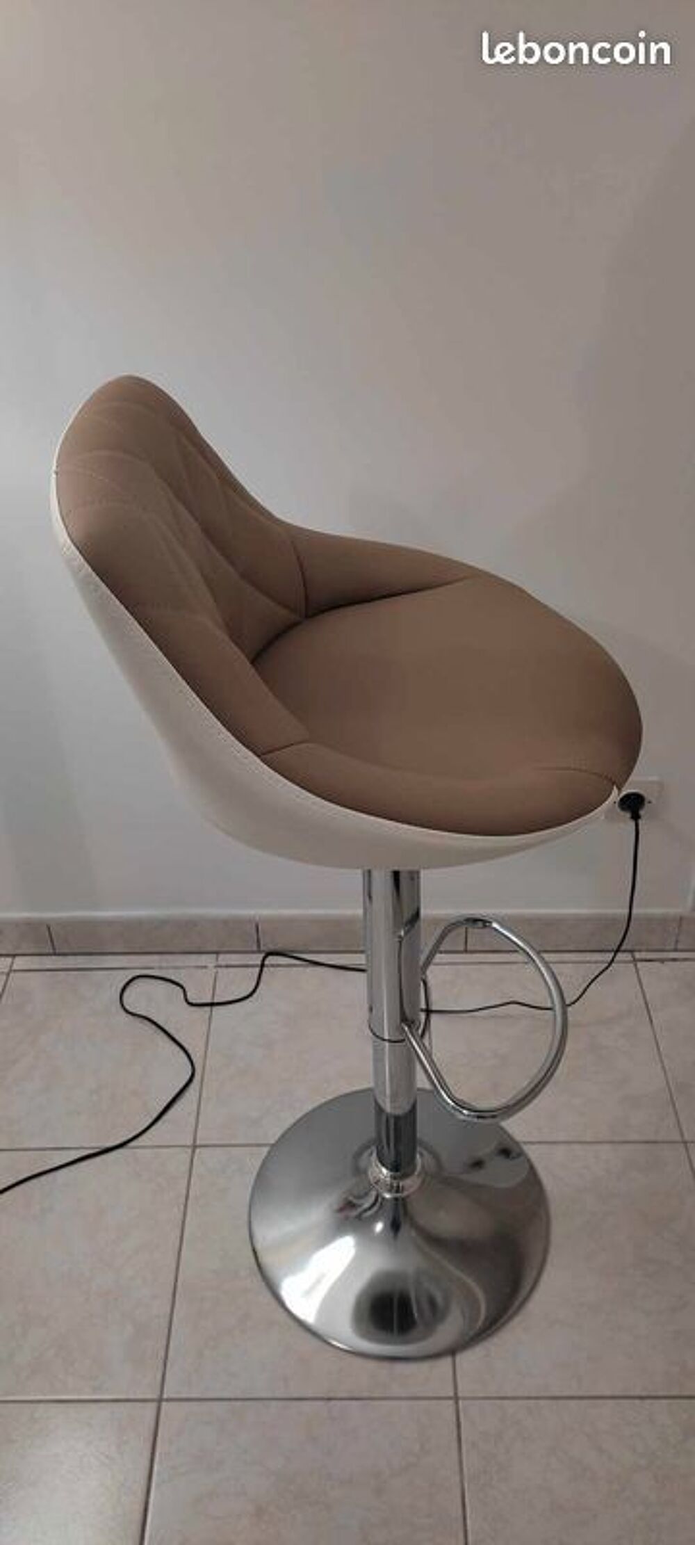 Chaise de bar beige Meubles