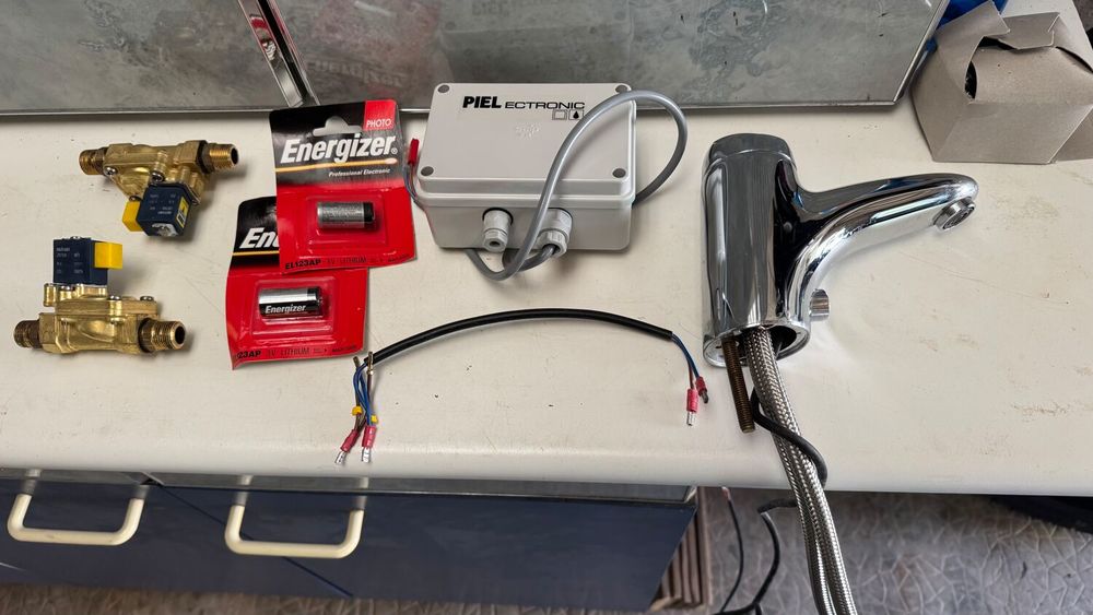 ROBINET LAVABO A OUVERTURE PAR DETECTION INFRAROUGE PIELECTR Bricolage