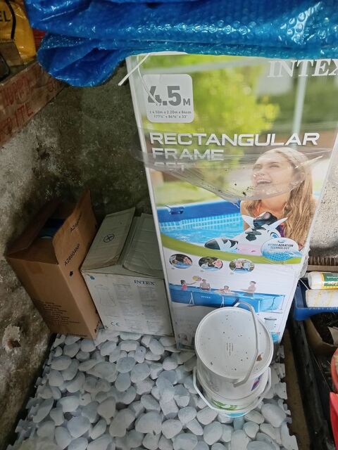 Piscine et accessoires 250 Reugny (37)