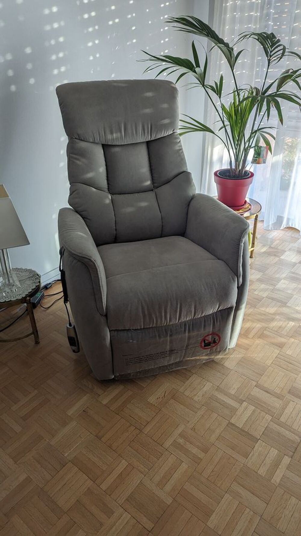 fauteuil releveur &eacute;lectrique Meubles