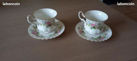 Deux tasses avec soucoupes Royal Albert 25 Périgny (17)