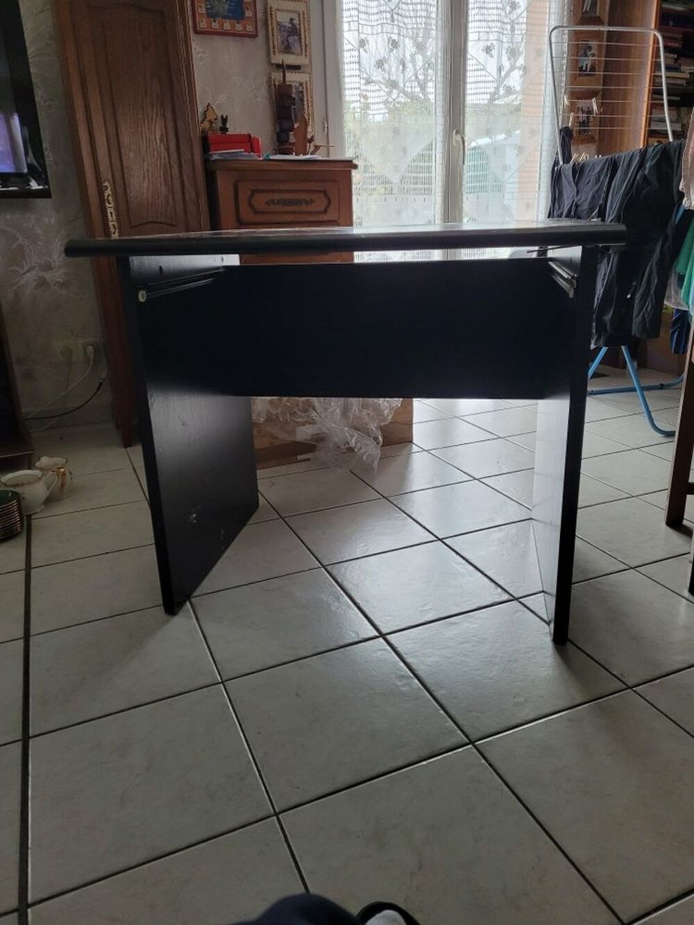 petit bureau avec tablette pour clavier Meubles